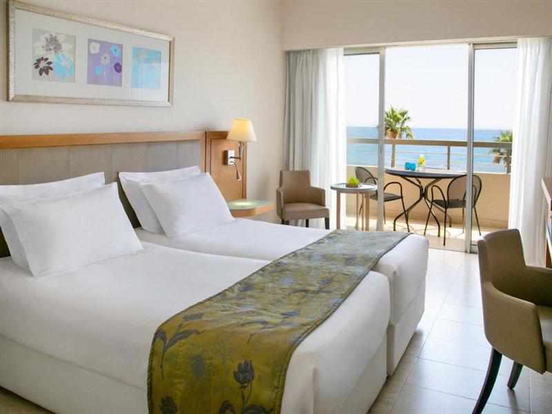 Atlantica Miramare Beach ليماسول المظهر الخارجي الصورة