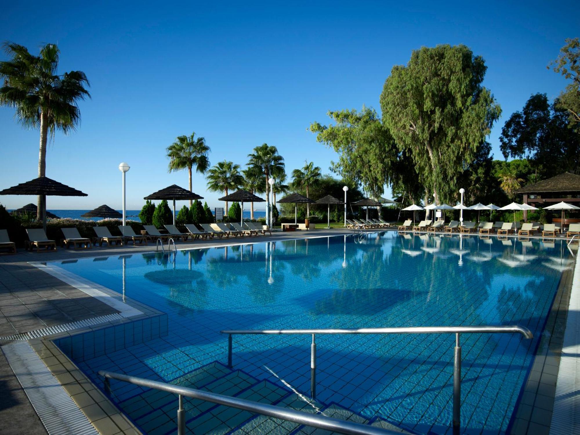 Atlantica Miramare Beach ليماسول المظهر الخارجي الصورة